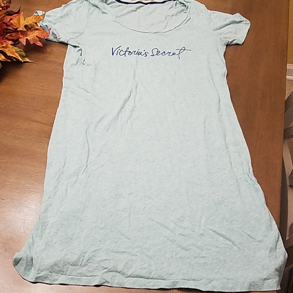 Victoria Secret night gown !